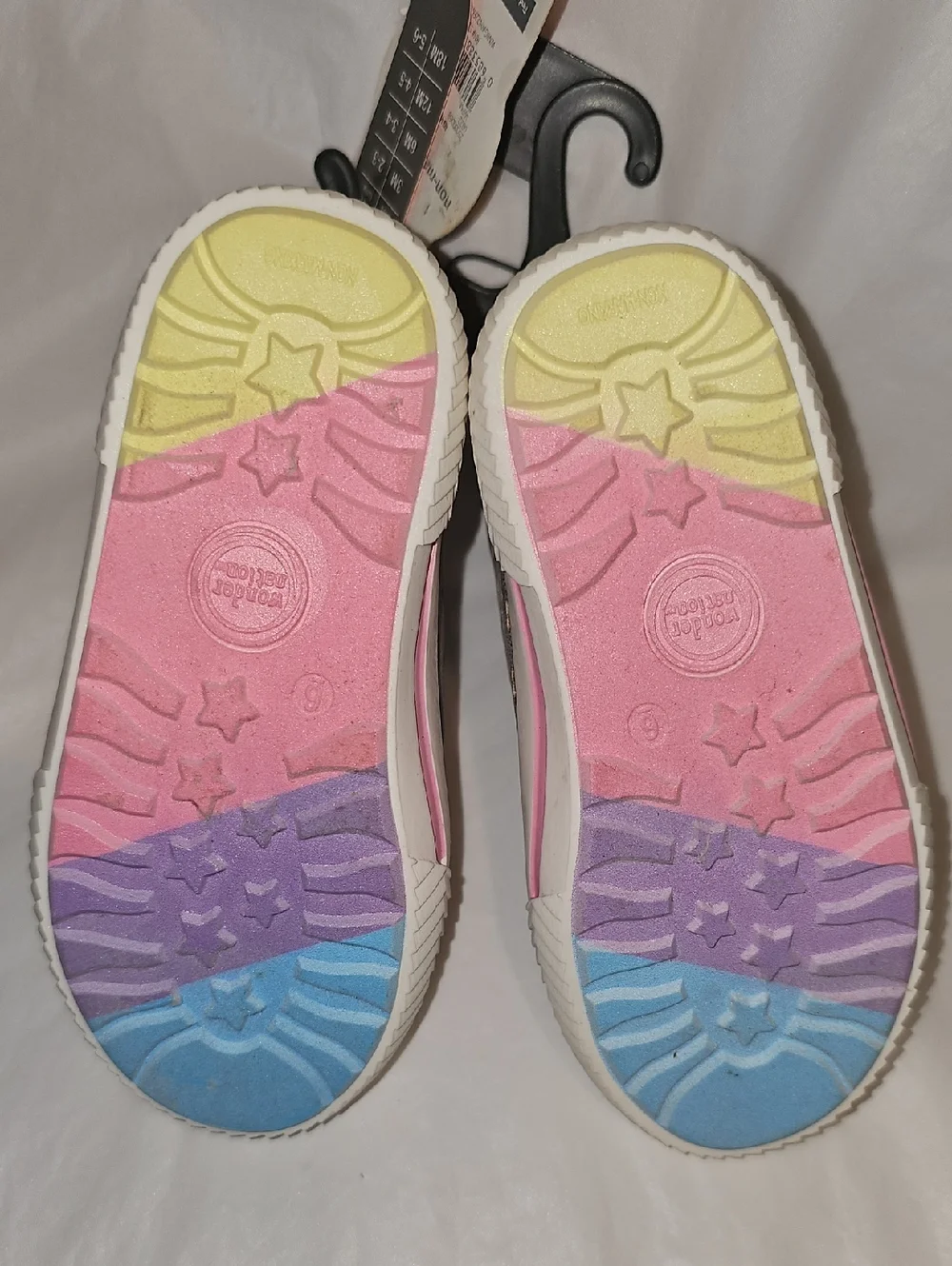 Wonder Nation Baby Girl Heart High Top Sneaker, Size 6